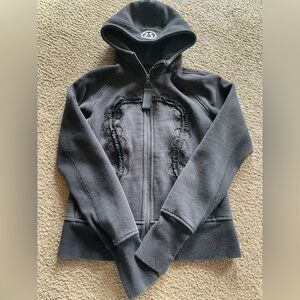 Lululemon scuba hoodie size 6